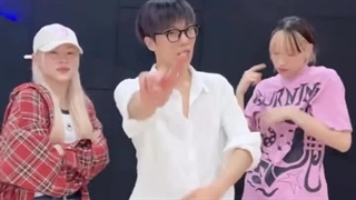 آپدیت اینستاگرام راکی عینکی با چالش jealousy به همراهBada و tatter