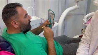 فیلم دندان مصنوعی برای افراد جوان