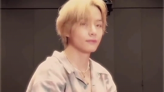 ده تا آیدل که تهیونگ باهاشون قرار گذاشته...