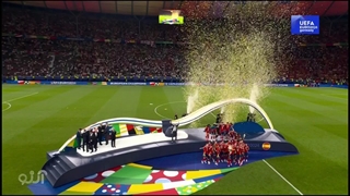 فیلم مراسم اعطای جام قهرمانی فوتبال اروپا 2024 به تیم ملی اسپانیا - تیر ماه 1403