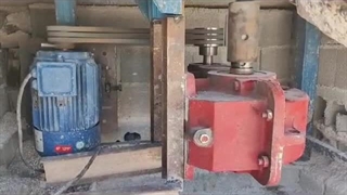 تعویض گیربکس روسی بجای حلزونی در میکسر بلوک زنی