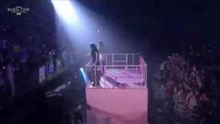 اجرای آهنگ stay و boombayah و yeah yeah yeah از بلک پینک در آخرین کنسرت تور جهانی بورن پینک در سئول  ( درخواستی)