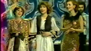 یه فلش بک مون نشه ؟ این عیده 57 یعنی آخرین عید آدمیزادی مون *کپشن