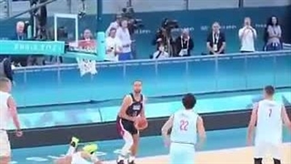 پرتاب دیدنی استفن کری مقابل صربستان