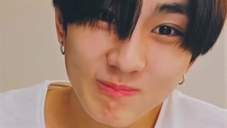 قیافه‌اش خیلی کیوته وقتی بهش ترکیب استیک و شکلات رو پیشنهاد میدن