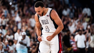 عملکرد درخشان استفن کری در جریان برتری آمریکا مقابل صربستان در نیمه نهایی بسکتبال المپیک 2024