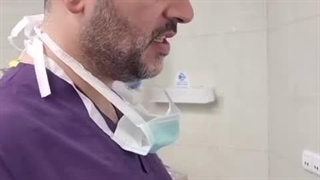 خانم میان سال با فلج هر دو پا و ویلچر نشین