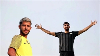 رونمایی از پیراهن اتحاد کلبا با حضور قایدی و مغانلو زاویه سازی صورت
