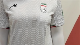 معرفی و خرید لباس تیم ملی ایران 2023 پلیری لوگو ژله ای