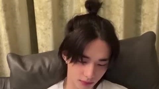 لایو هیونجین STRAY KIDS در تاریخ 2024.7.11 همراه زیرنویس فارسی آنلاین ♡♡ کپ