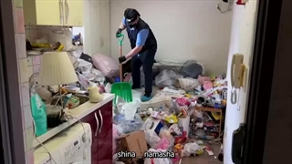 زندگی در خانه های پر از آشغال در کره جنوبی!