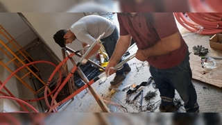 آدرس رزومه عملکرد شناخت علی رضا علیرضا افشار مشاور راهنمای پیمانکار مجری طراح تاسیسات خرید تابلو برق صنعتی ساخت پست زمینی در کرج