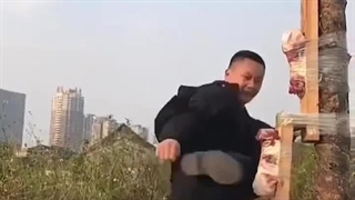 پای فولادین گونگ فو