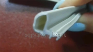 مشتری لاستیک و نوار درزگیر درب