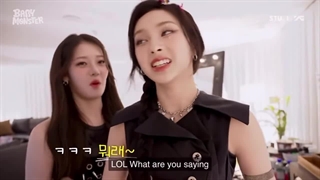 چیکیتامیگه من اصلا استرس ندارم مثل اجرای قبلی که قبلش اصلا استرس نداشتم و ادیتور اینجوری حالشو قبل اجرای قبلی نشون داد.بوجی موجی