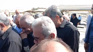 سوگواری بر مزار آزاده حاج احمد مهدی پور