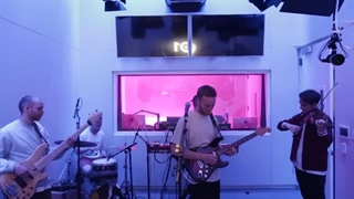 اجرای زنده آهنگ انتخاب روح/ Soulection/Tom Misch – Soulection Live Sessions