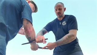 [Self-defense] دفاع از خود در برابر حمله با چاقو!