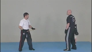 [Staff] چگونه با عصای پدربزرگ ها از خود دفاع کنیم!