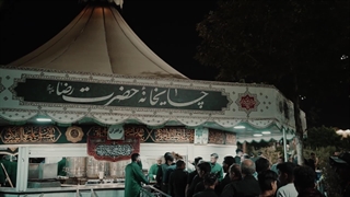 تصاویر متفاوت از حال و هوای حرم مطهر رضوی در شب شهادت انیس النفوس (ع)