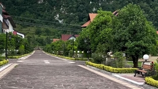 اجرای سنگ مالون دماوند کف