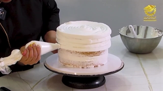 طرز خامه کشی کیک خامه ای