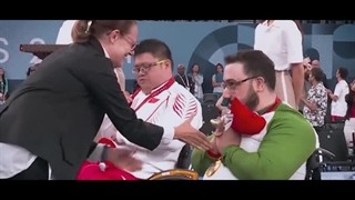 رهبر معظم انقلاب به ورزشکاران مدال آور المپیک و پاراالمپیک 2024 - مردم را خوشحال کردید