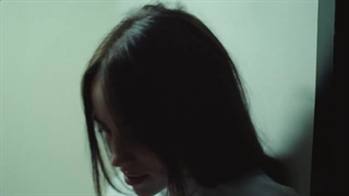 موزیک ویدیو بیلی آیلیش Billie Eilish - BIRDS OF A FEATHER)