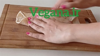 طرز تهیه ساندیچ رپ گیاهی از وگانا