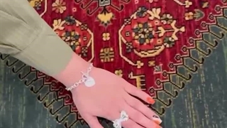 فرش گبه عشایری رنگ سبز یشمی در دکوراسیون اصیل و ساده | دکوراسیون مشتریان صفافرش