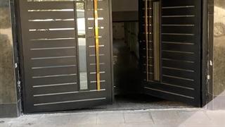 درب برقی لاریسا