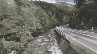 آهنگ آخ که دلم آب شد