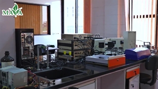 آزمایشگاه کنترل کیفی مکمل‌های دام و طیور