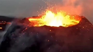 علوم تجربی ششم دبستان | درس چهارم: سفر به اعماق زمین | آتشفشان