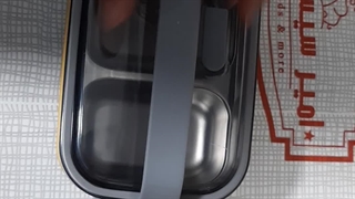 لانچ باکس دو طبقه با قاشق و چنگال