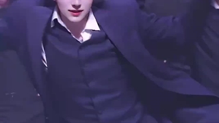 اجرای آهنگ STANDING NEXT TO YOU جونگ کوک ورژن انیمه