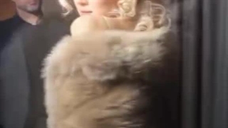 نیکی عزیزم تولدت مبارک>>>>کلی ارزوی خوب و موفقیتای بیشتر رو برات میخوام:))