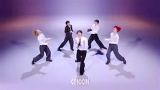 TXT(투모로우바이투게더) 'Over The Moon'  | STUDIO CHOOM ORIGINAL