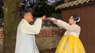 چالش تیک تاک جی‌وای‌پی و داهیون با آهنگ Easy Lover