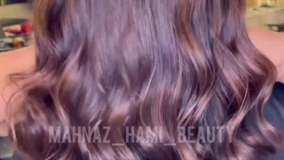 رنگ و مش مو در سالن زیبایی مهناز حامی در مشهد