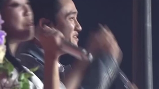 وقتی گیر ناخن گرفتن عشقتی