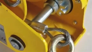 جرثقیل دستی؛ ابزار قدرتمند برای جابجایی بارهای سنگین