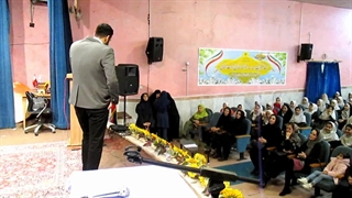 استندآپ کمدی باحال در جشن مدرسه