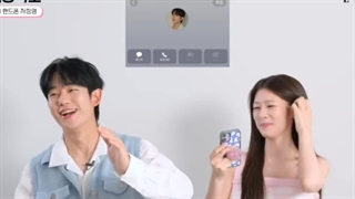 مصاحبه بازیگران درهمسایگی عشق با ترجمه