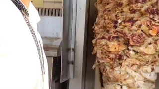 شاورما تایم قشم با شاورماهای لبنانی خوشمزه رو حتما برین!