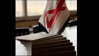 بزرگ‌ترین تولیدکننده و توزیع‌کننده ایرانیت