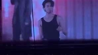 انهایپن امروز ژاپن(جونگوون مثل مامانا سریع ژاکت هیسونگ رو اورد.....)