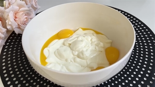 دستور غذا در 5 دقیقه! این کیک خوشمزه و ساده بدون آرد رو هر روز درست میکنید.