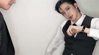 هیچی نشده..فقط دوتا دراز که با همدیگه آن تیک تاک گرفتن::یونگییییی درخواستییی