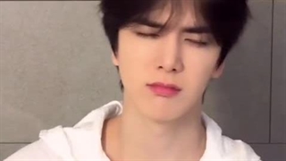 یونگهون کوشولوی خوشگل مهربونم:گریه:چقدر یه ادم میتونه اینقدر کیوت باشه؟؟